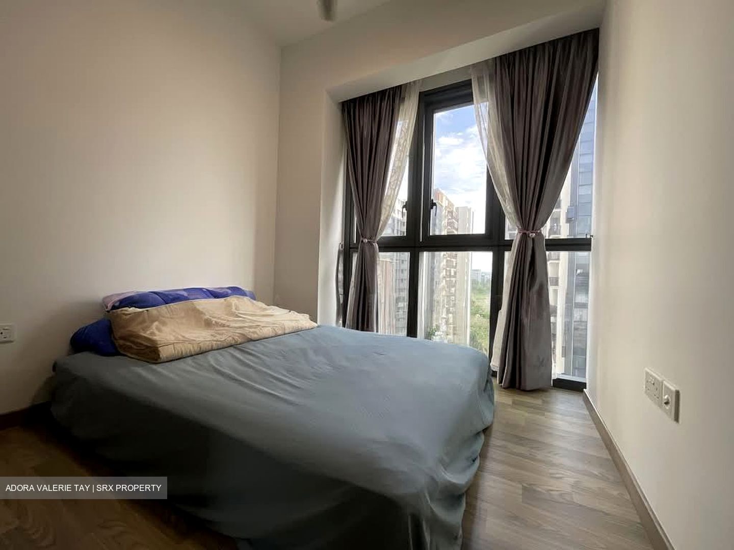 Lakeville (D22), Condominium #569853241
